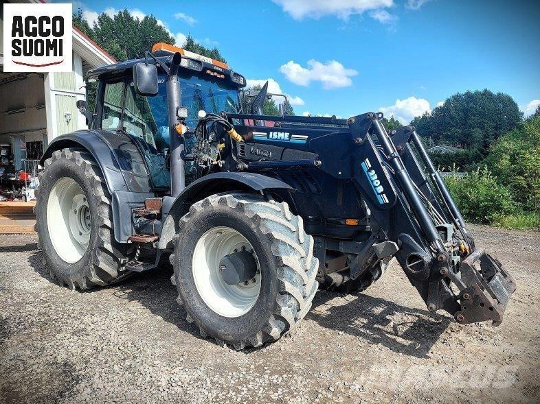 Valtra T213 VERSU Traktori