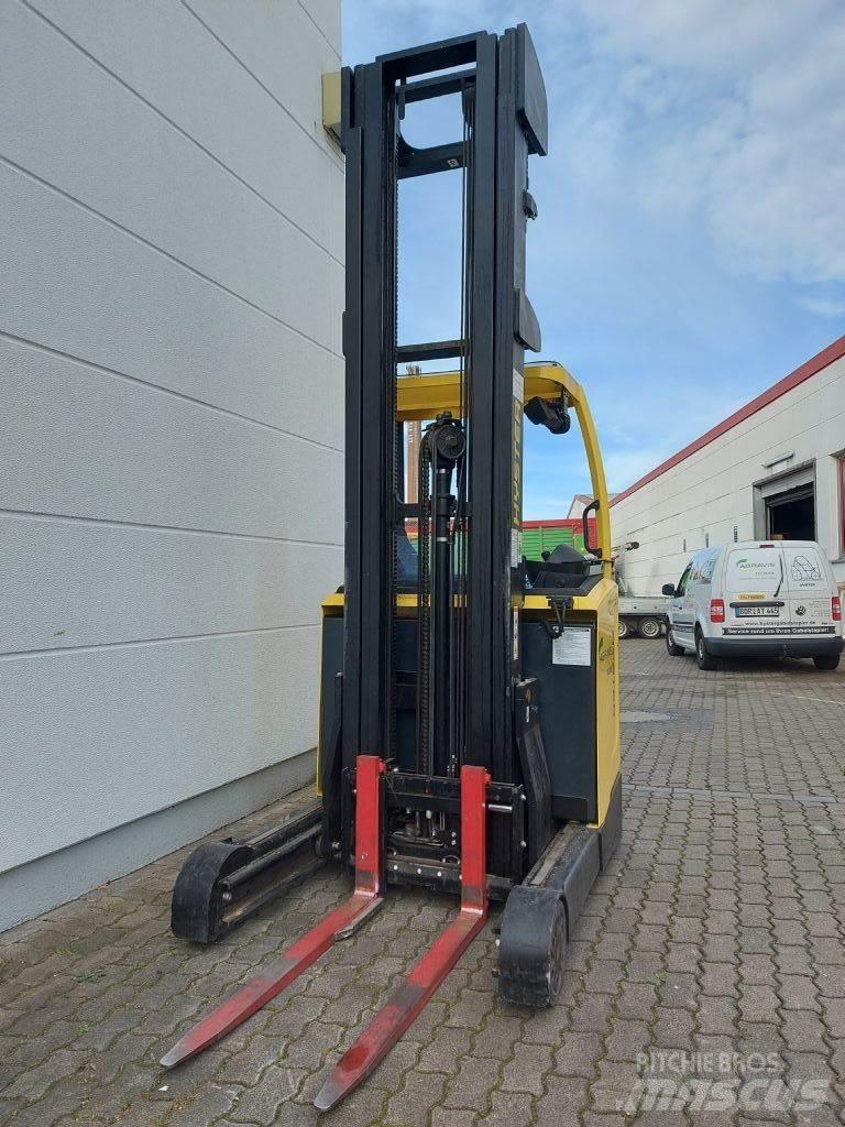 Hyster R 1.4 Viljuškari sa pomičnim stupom