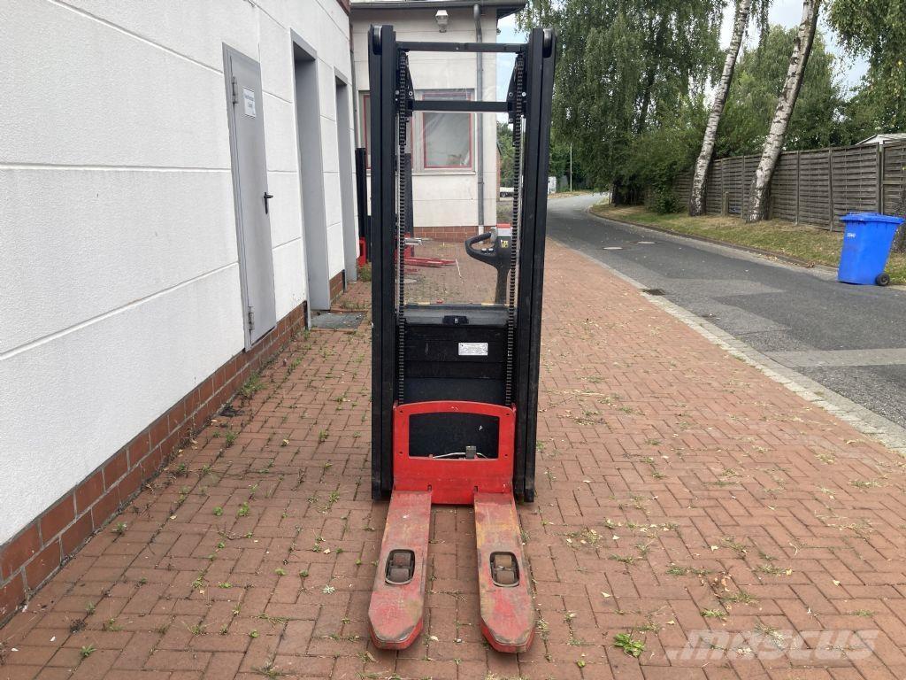 Hyster S 1.0 Ručni električni viljuškar