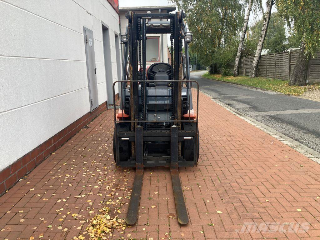 Toyota 02-7FGF30 Plinski viljuškari