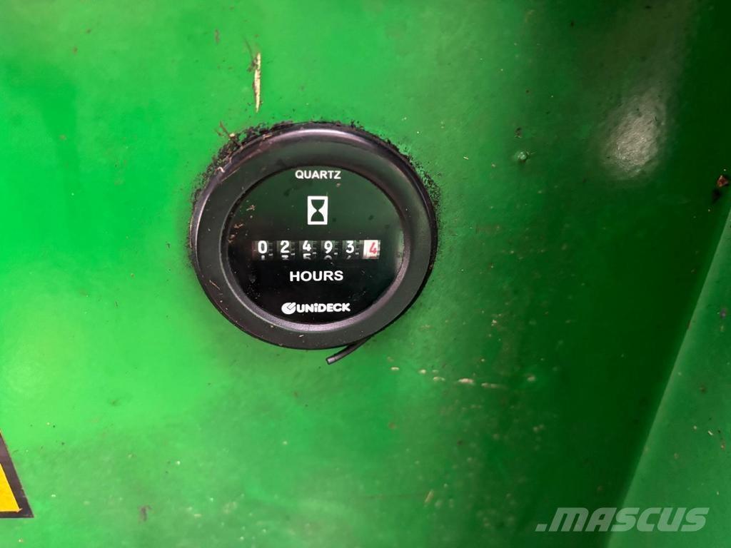 Avant 320 Višenamenski utovarivači