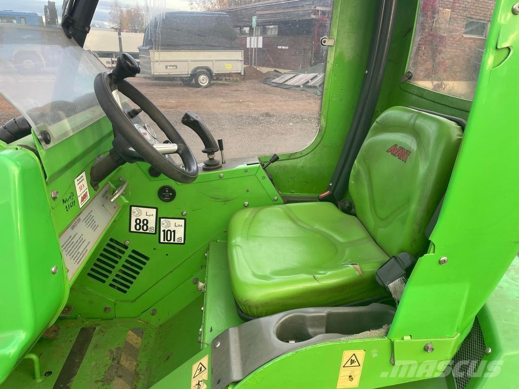 Avant 420 Višenamenski utovarivači