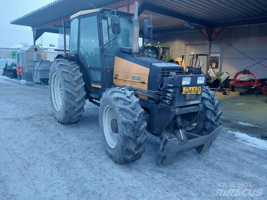 Valmet 665 Traktori