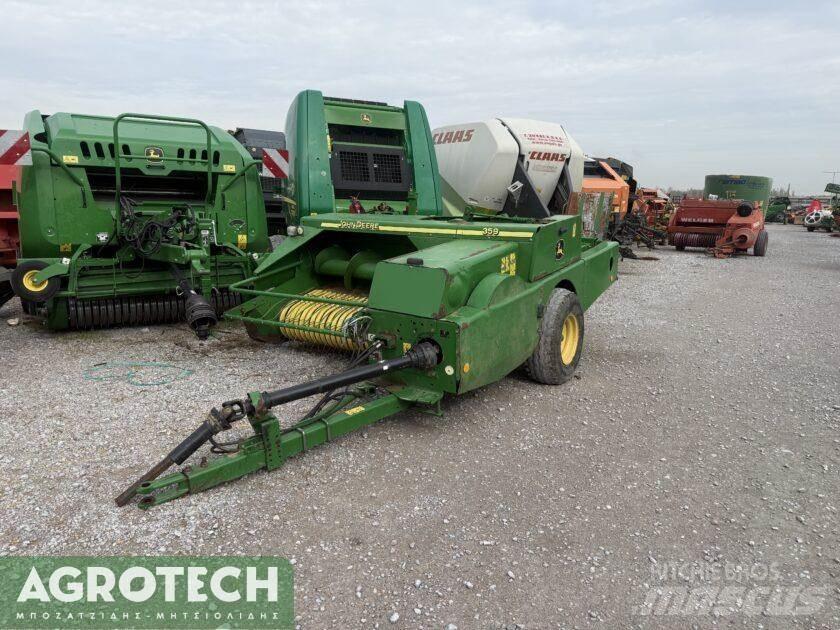 John Deere 359 Traktori