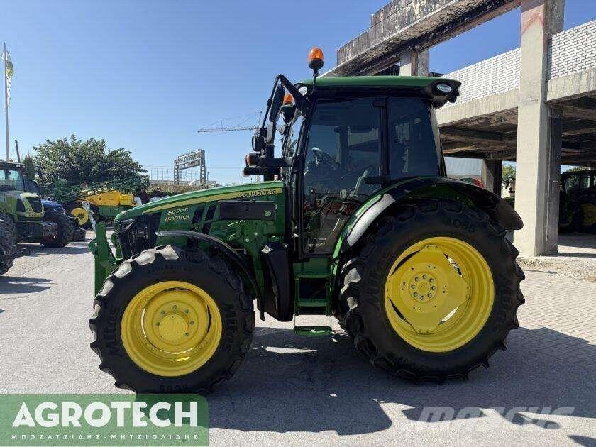 John Deere 5090R Traktori