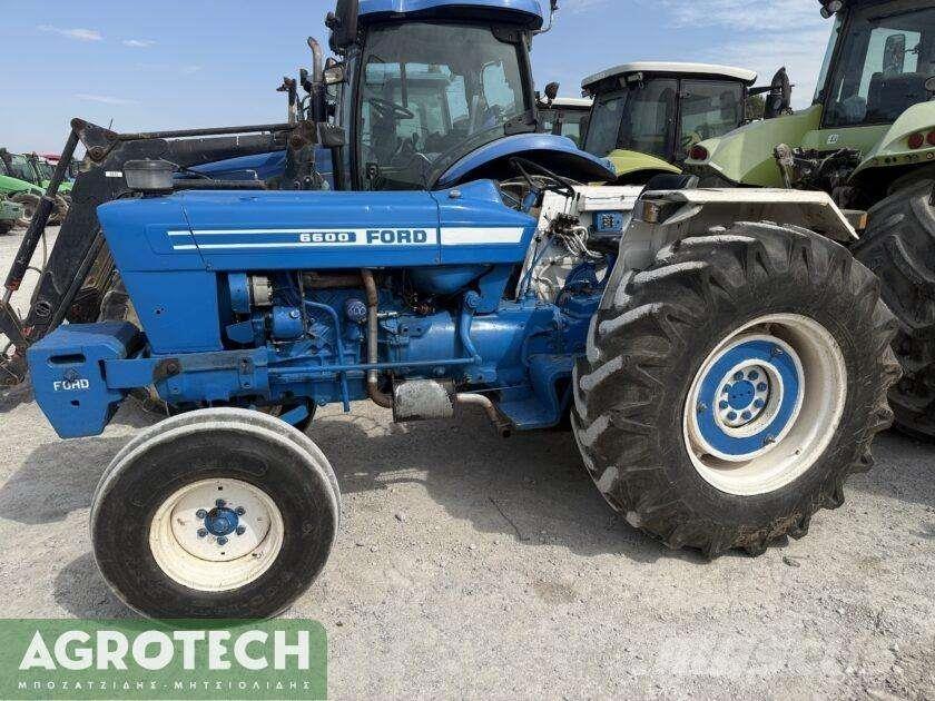 John Deere 6600 Traktori