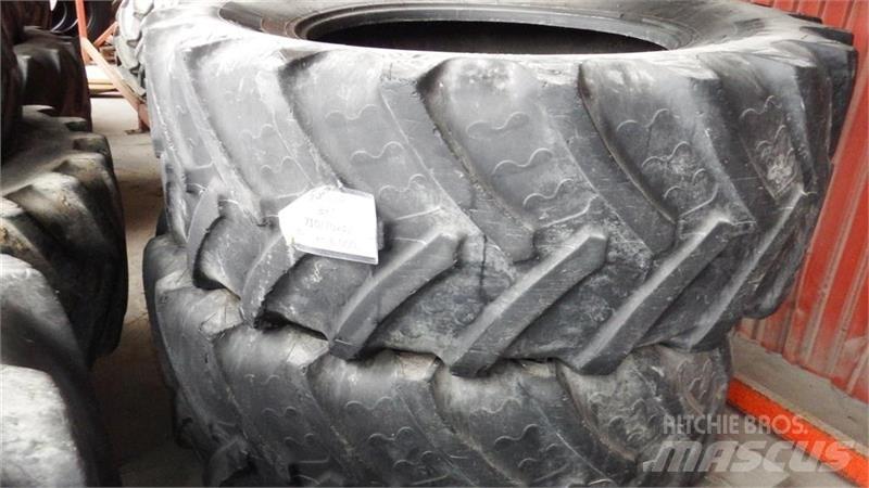 BKT 710/70R42 Gume, točkovi i felne