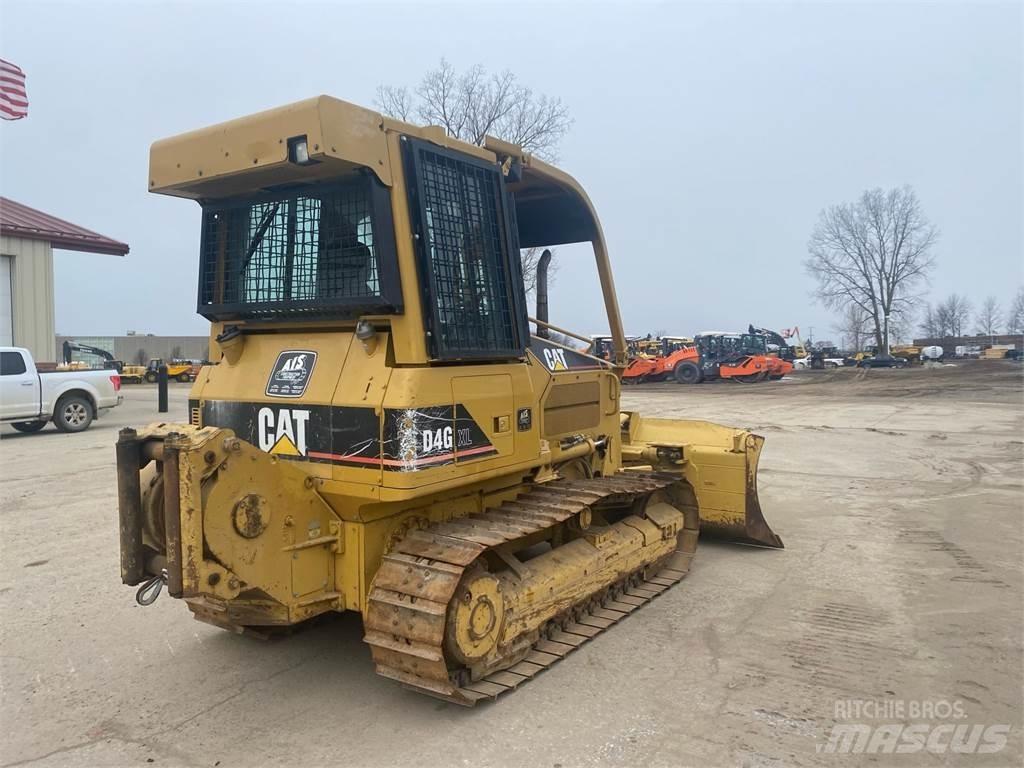 CAT D4G XL Buldožeri guseničari