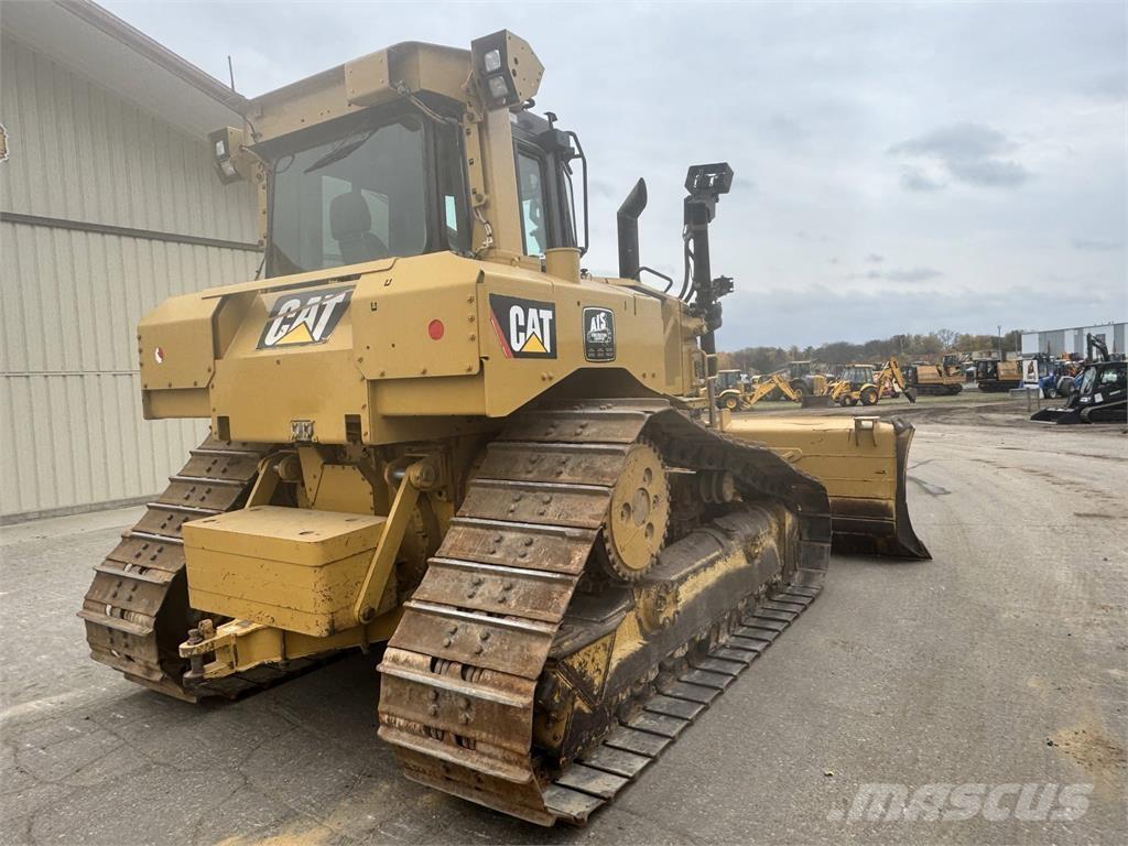 CAT D6T Buldožeri guseničari