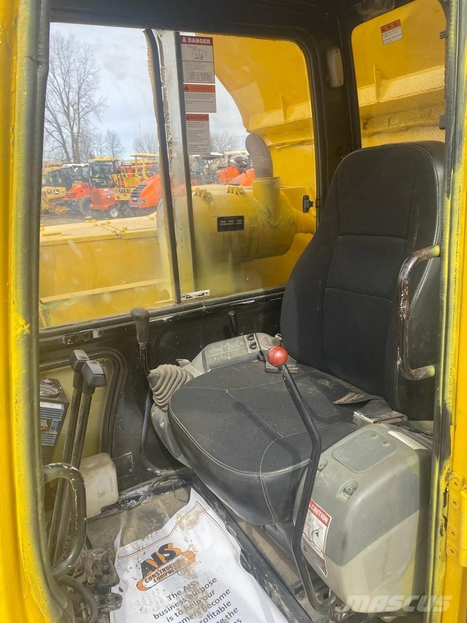 Komatsu CD50 Zglobni damperi