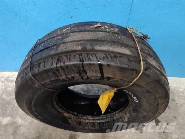  14 11L-14 Gume, točkovi i felne