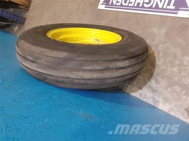  16 7.50-16 Gume, točkovi i felne