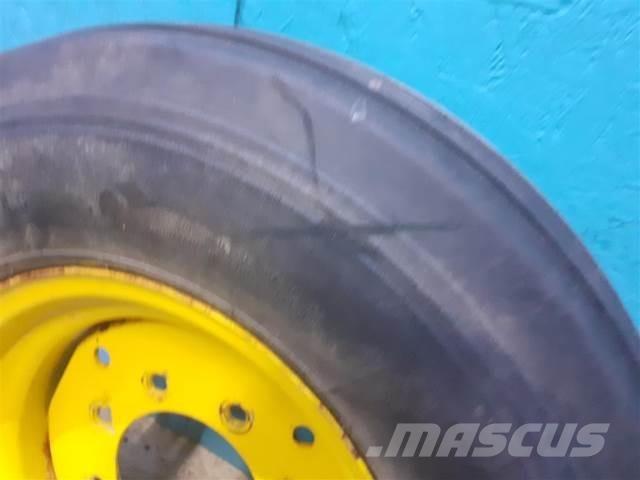  16 7.50-16 Gume, točkovi i felne