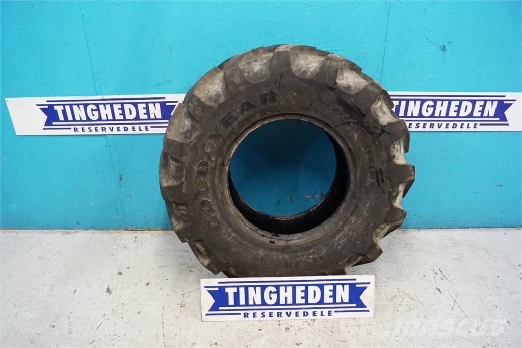  18 340/80R18 Gume, točkovi i felne