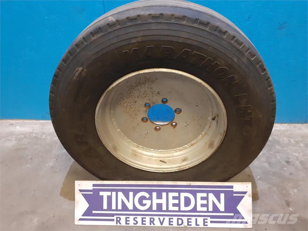  19.5 285/70R19.5 Gume, točkovi i felne