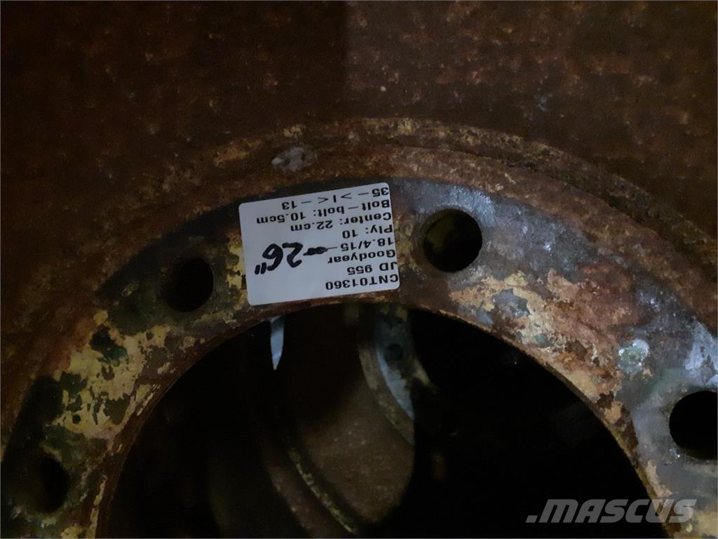  26 18.4/15-26 Gume, točkovi i felne