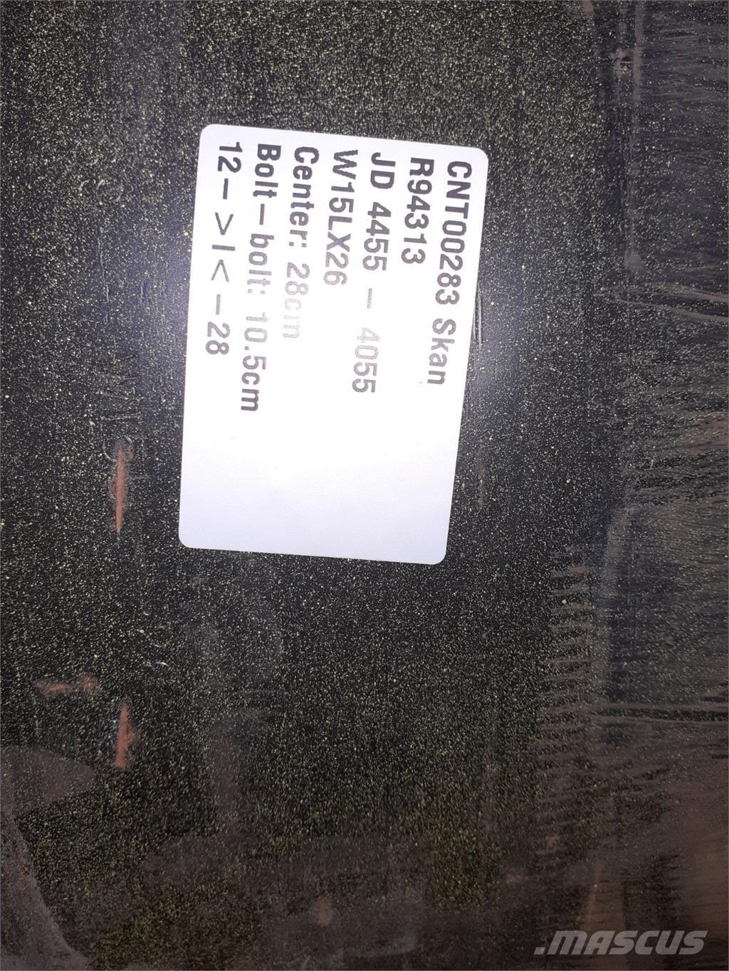  26 W15LX26 Gume, točkovi i felne