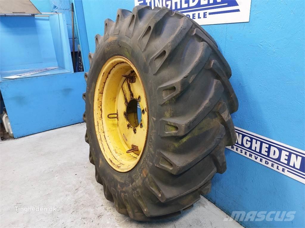  30 18.4-30 Gume, točkovi i felne