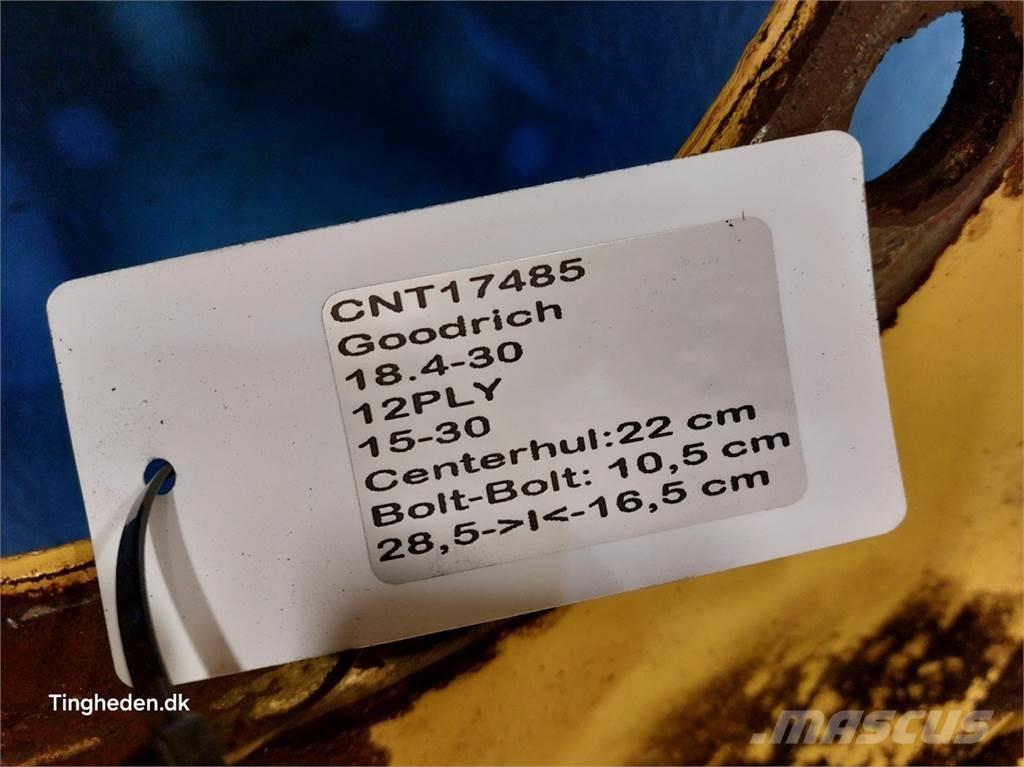  30 18.4-30 Gume, točkovi i felne
