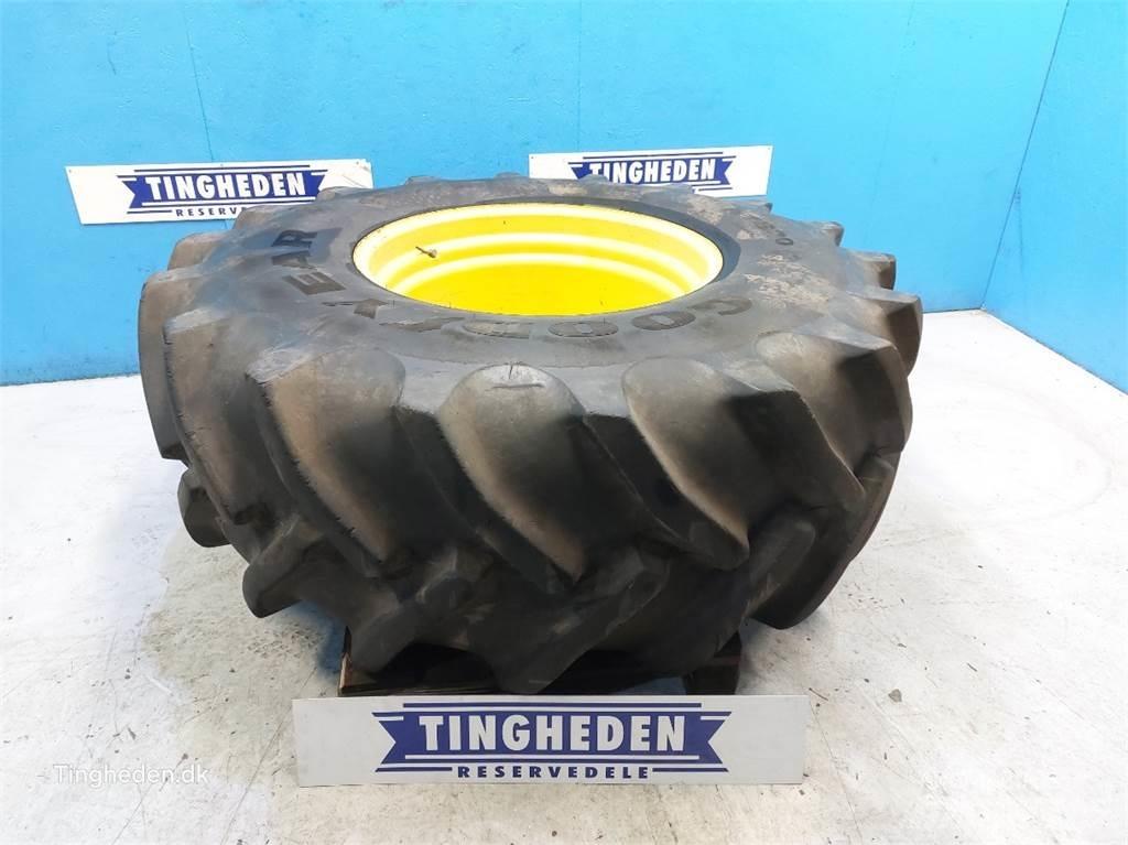 32 650/75 R32 Gume, točkovi i felne