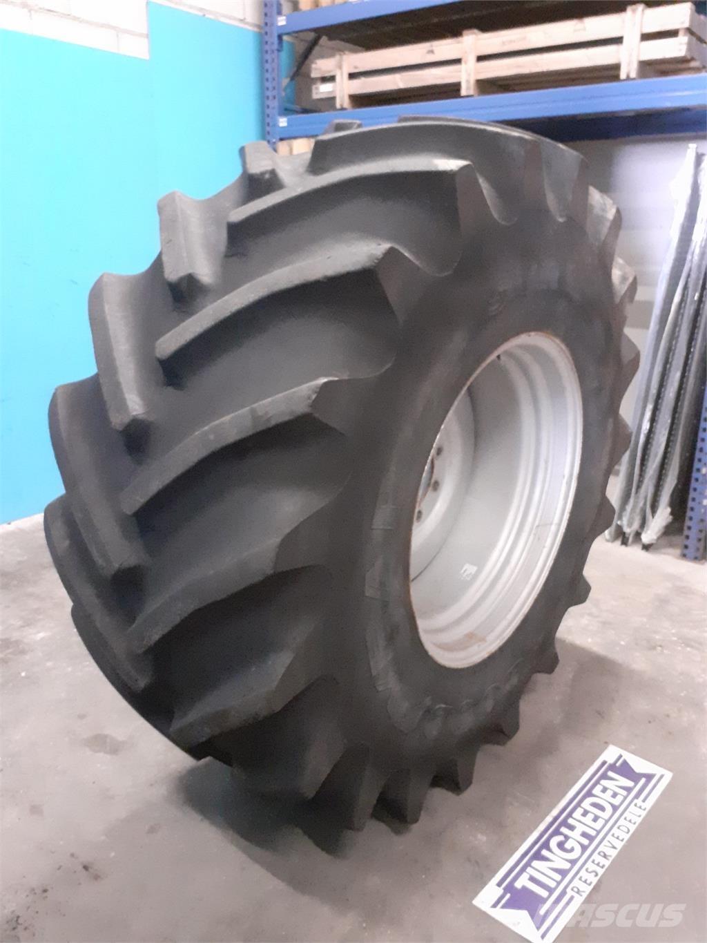  32 800/65R32 Gume, točkovi i felne