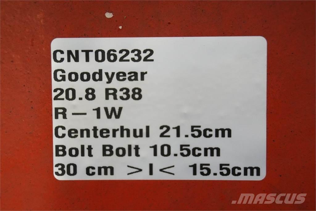  38 20.8R38 Gume, točkovi i felne