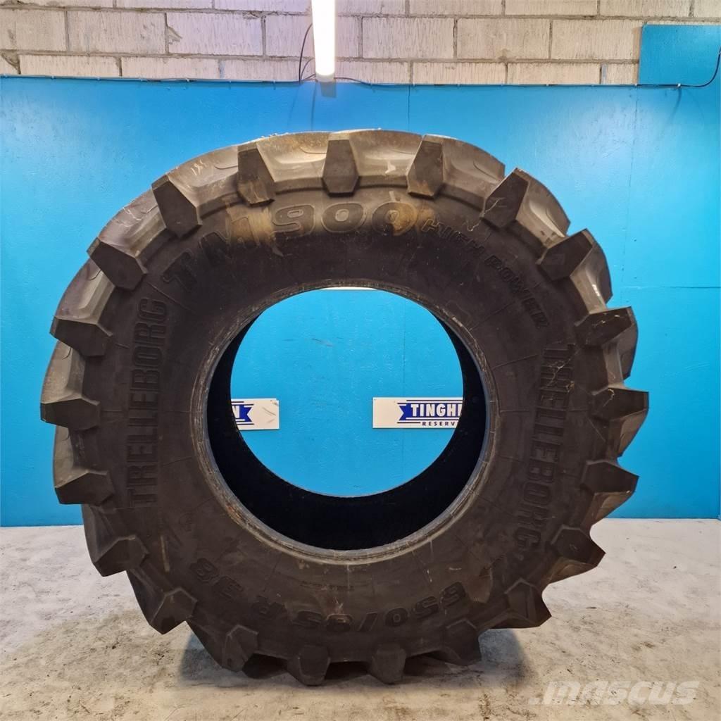  38 650/85R38 Gume, točkovi i felne