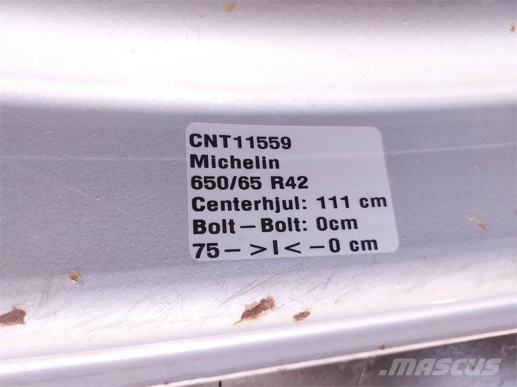  42 650/65R42 Gume, točkovi i felne