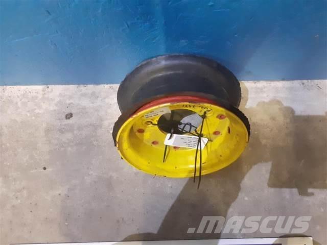  9'' 4.00Ex9 Gume, točkovi i felne