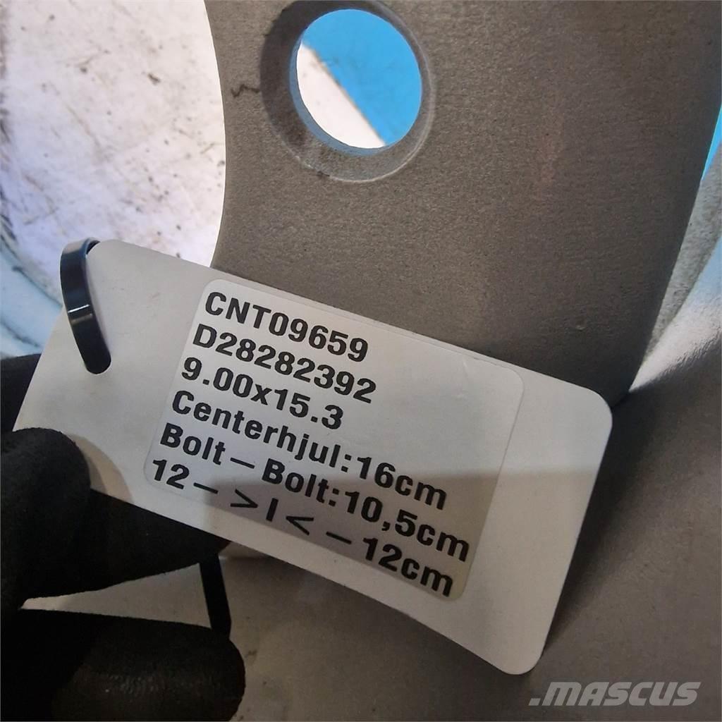  9 9.00x15.3 Gume, točkovi i felne