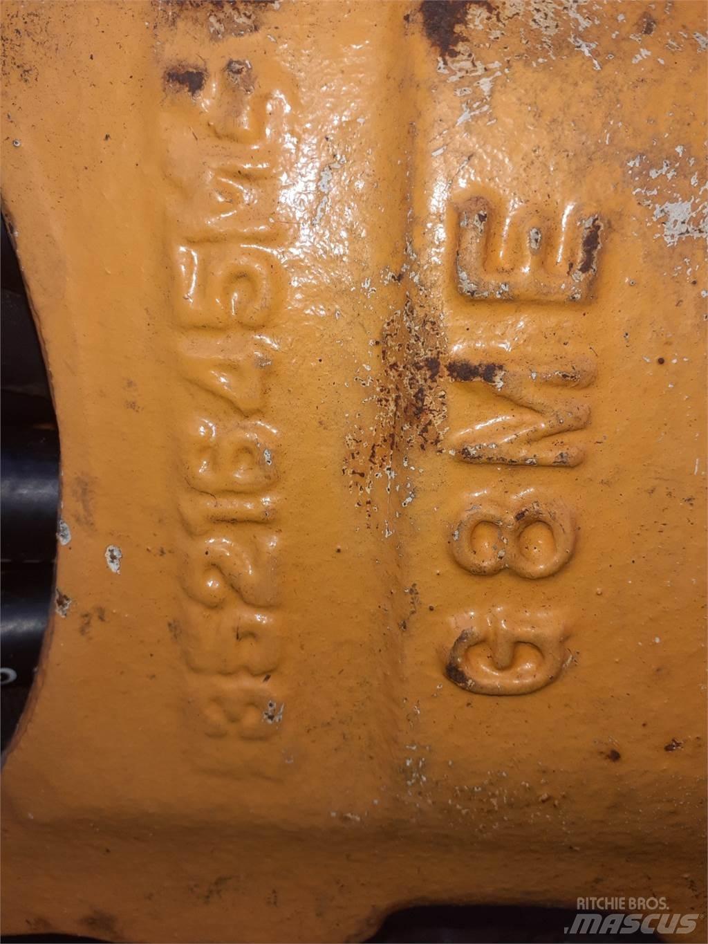 CASE 595 Utovarne korpe