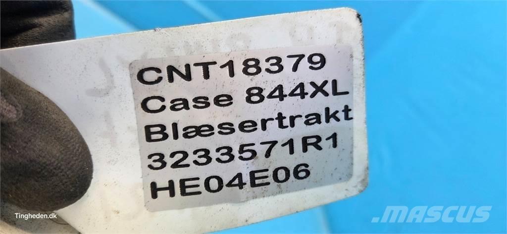 CASE 844XL Kabine i unutrašnjost