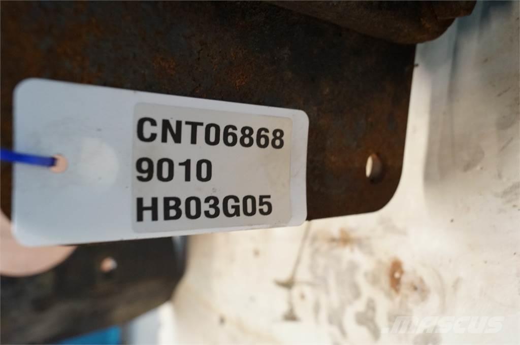 CASE Axial 9010 Dodatna oprema za kombajne