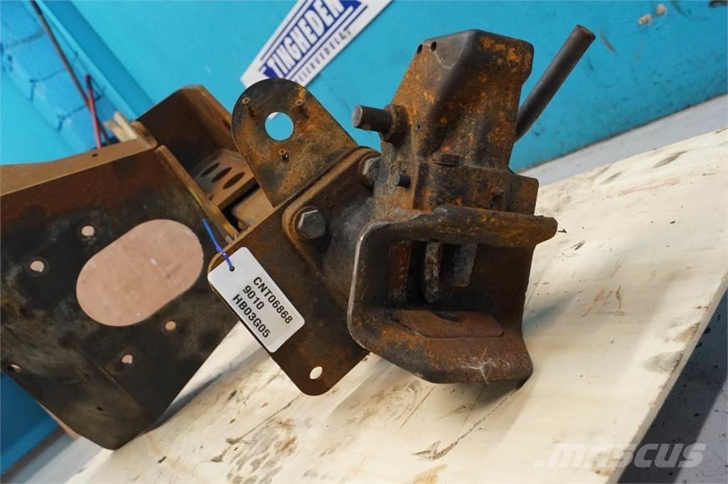 CASE Axial 9010 Dodatna oprema za kombajne