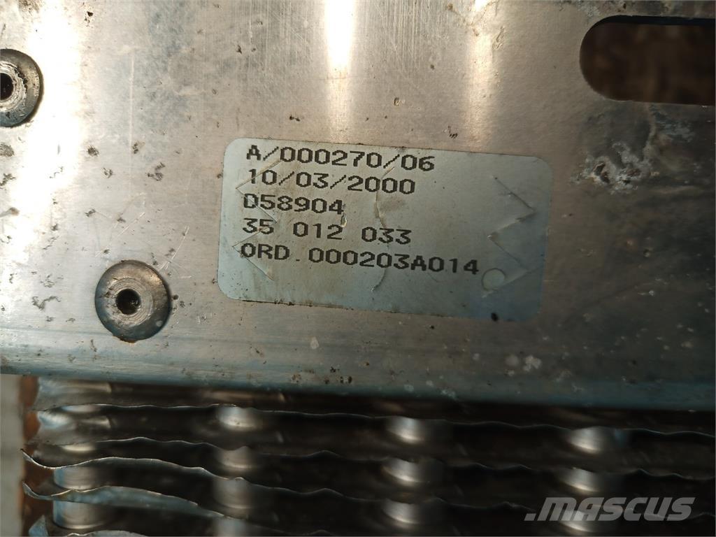 CASE CF80 Radijatori