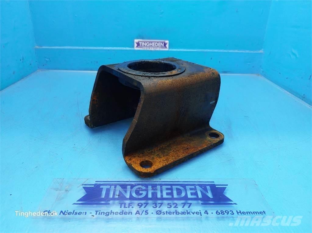 CASE Farmall 95A Kabine i unutrašnjost