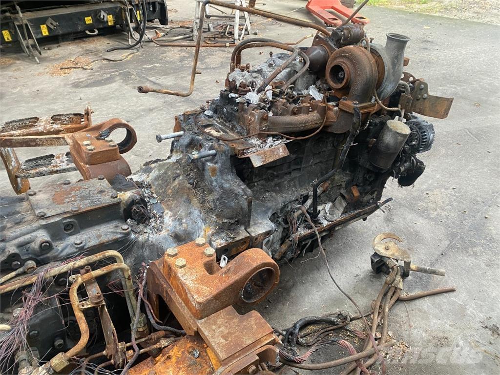 CASE Maxxum 115 Traktori