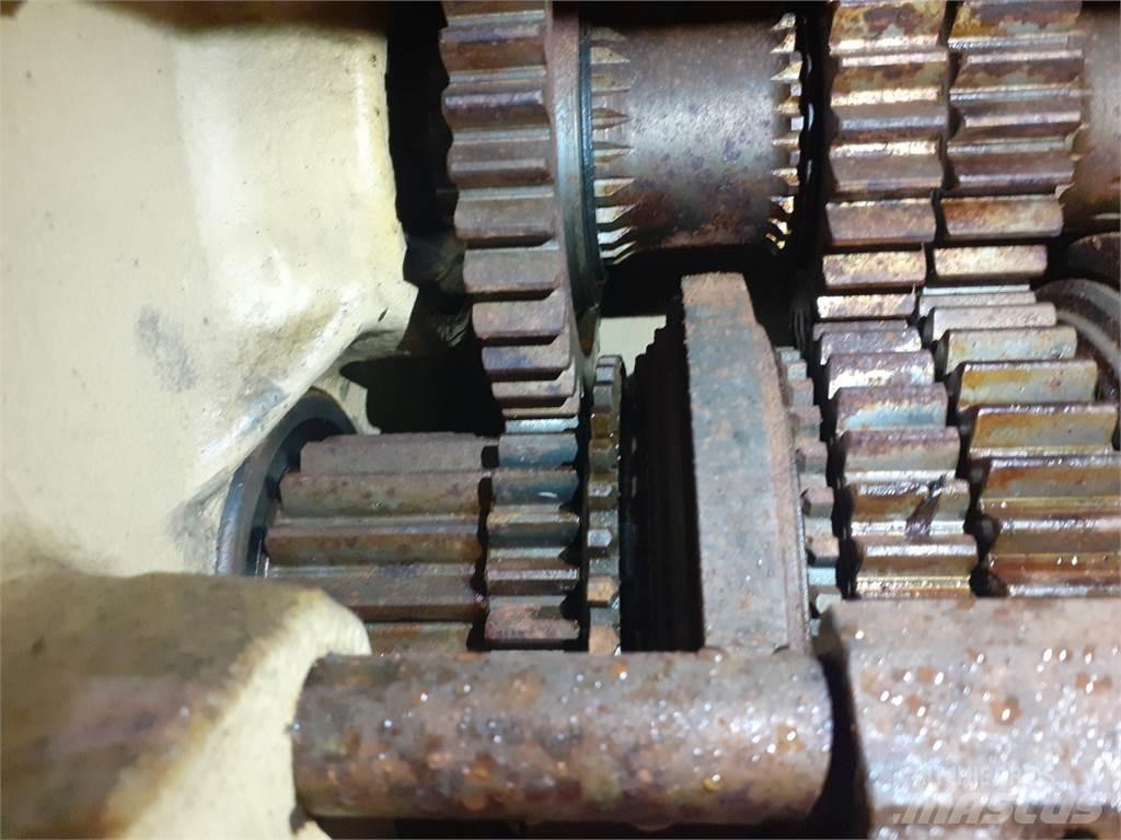 Deutz 4075 Menjač