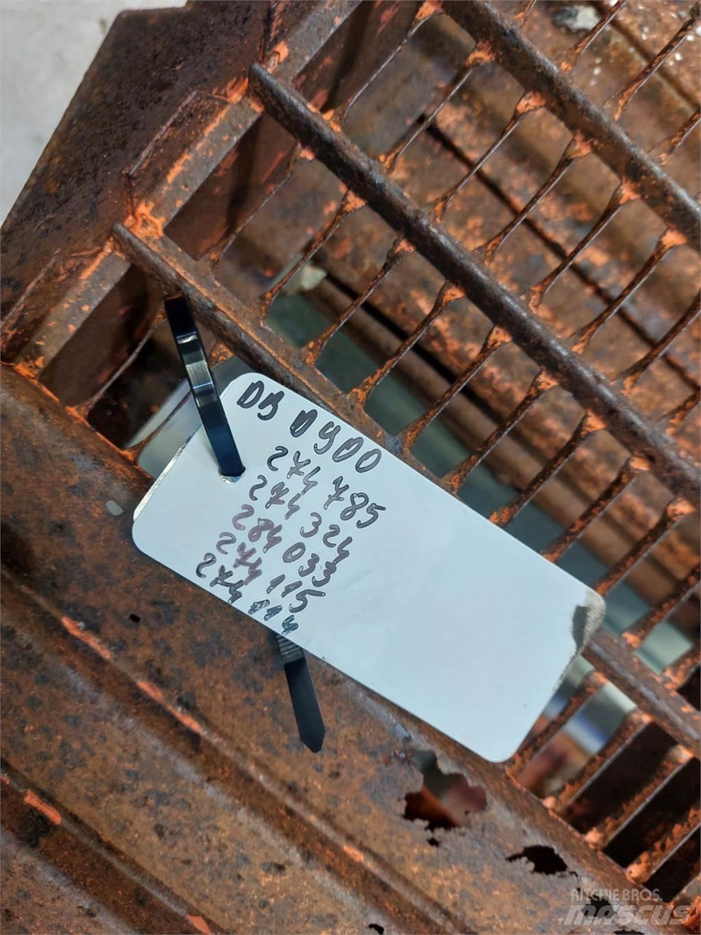 Dronningborg 900 Posipači soli i peska