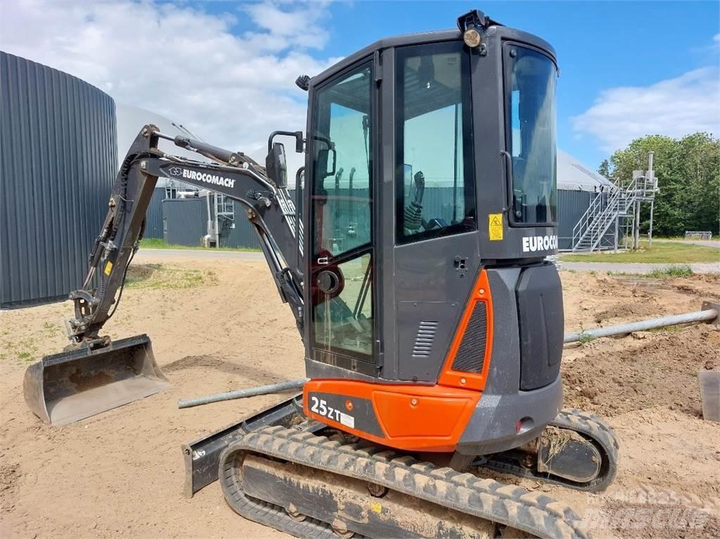 Eurocomach 25ZT Mini bageri < 7t