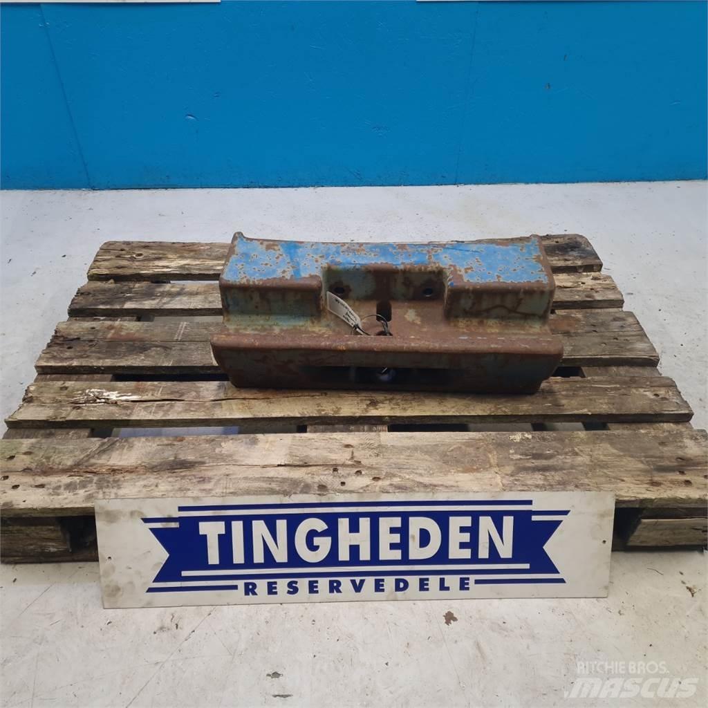 Ford 4610 Prednji tegovi