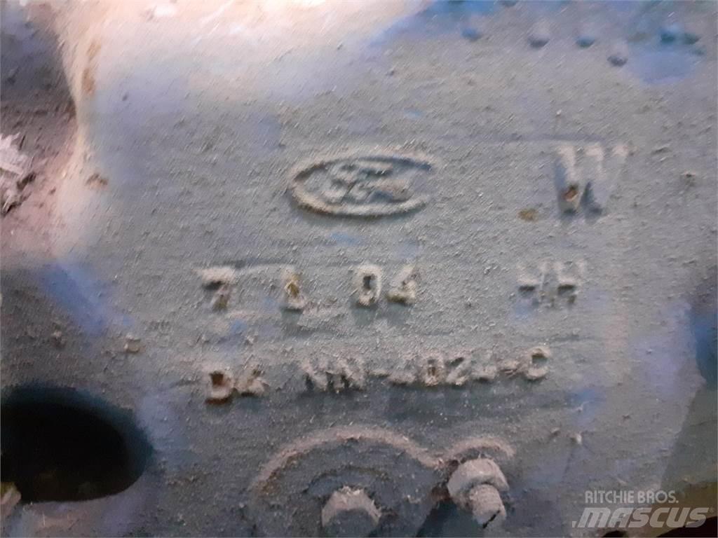 Ford 7700 Menjač