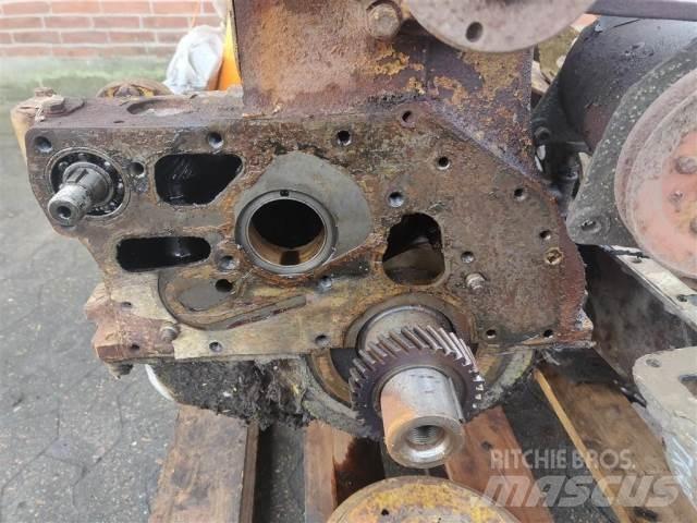 Ford Trader 590E Motori