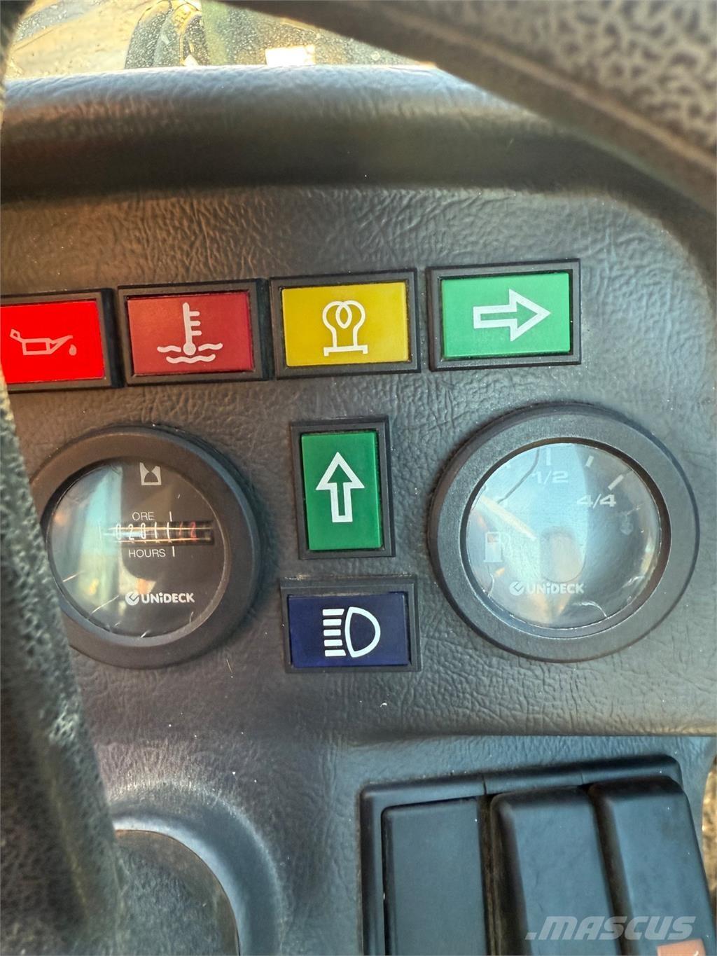 GiANT V6004 T Mini utovarivači