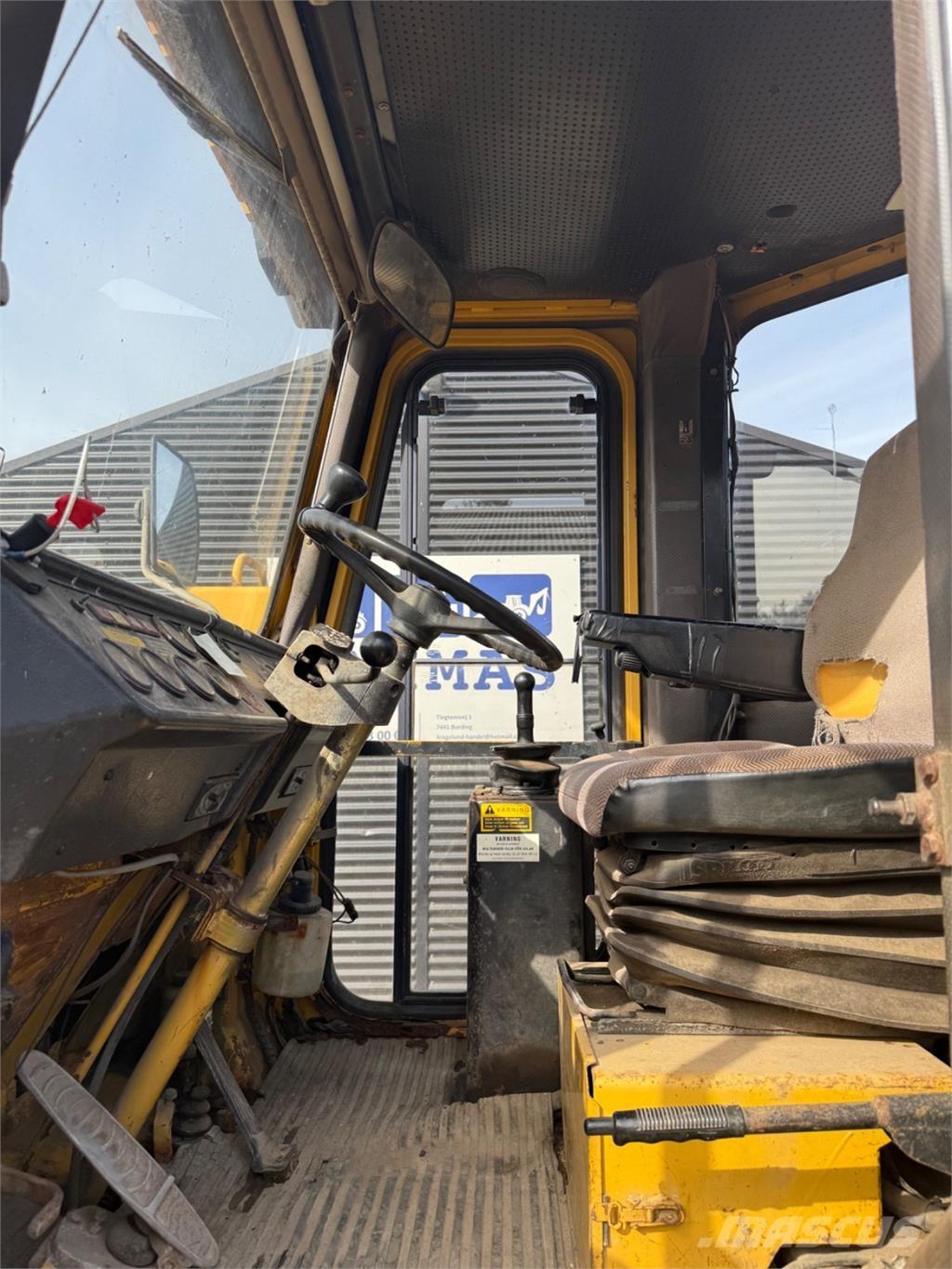 Hanomag 44D Utovarivači na točkove