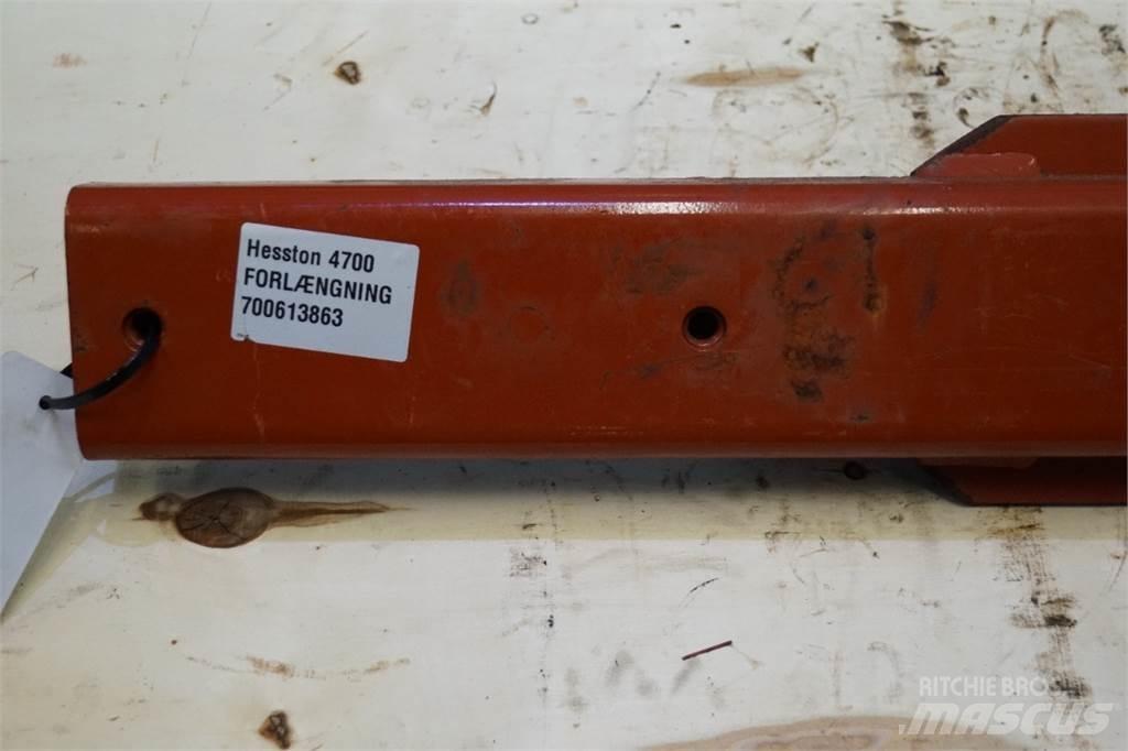 Hesston 4700 Pritege za bale