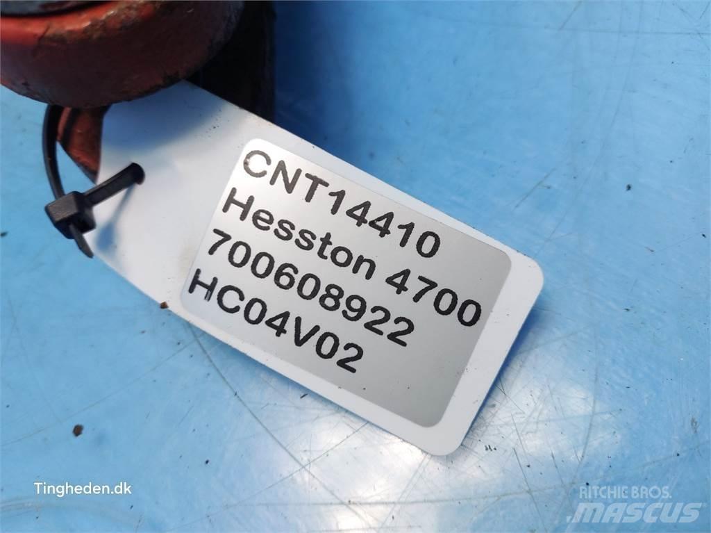 Hesston 4700 Pritege za bale