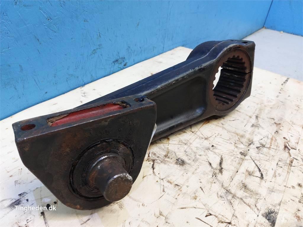 Hesston 4860 Transmisija