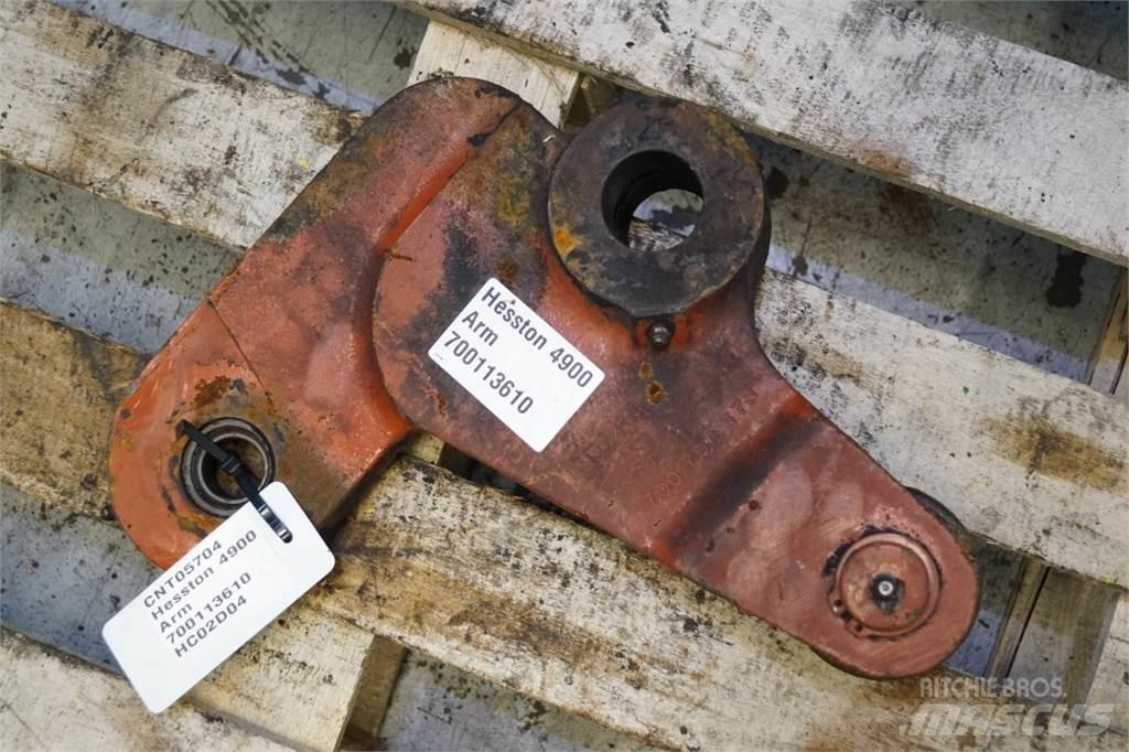 Hesston 4900 Pritege za bale