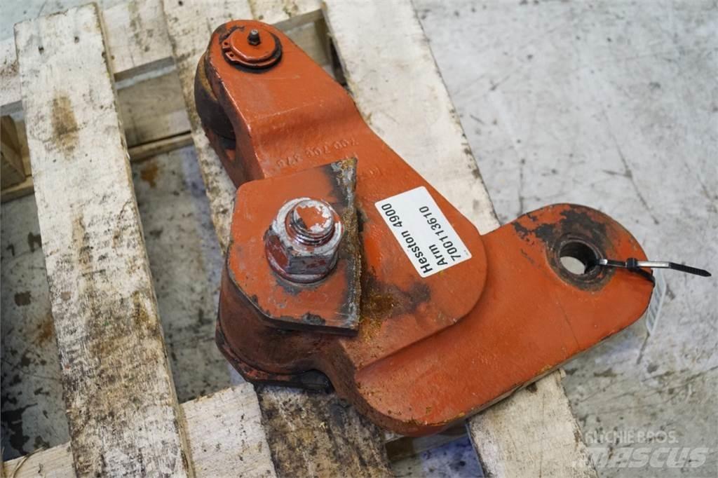 Hesston 4900 Pritege za bale